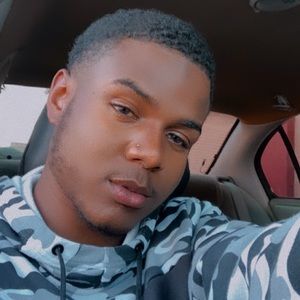 Meet your Posher, Dedrick